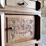 Chevet ancien en bois
