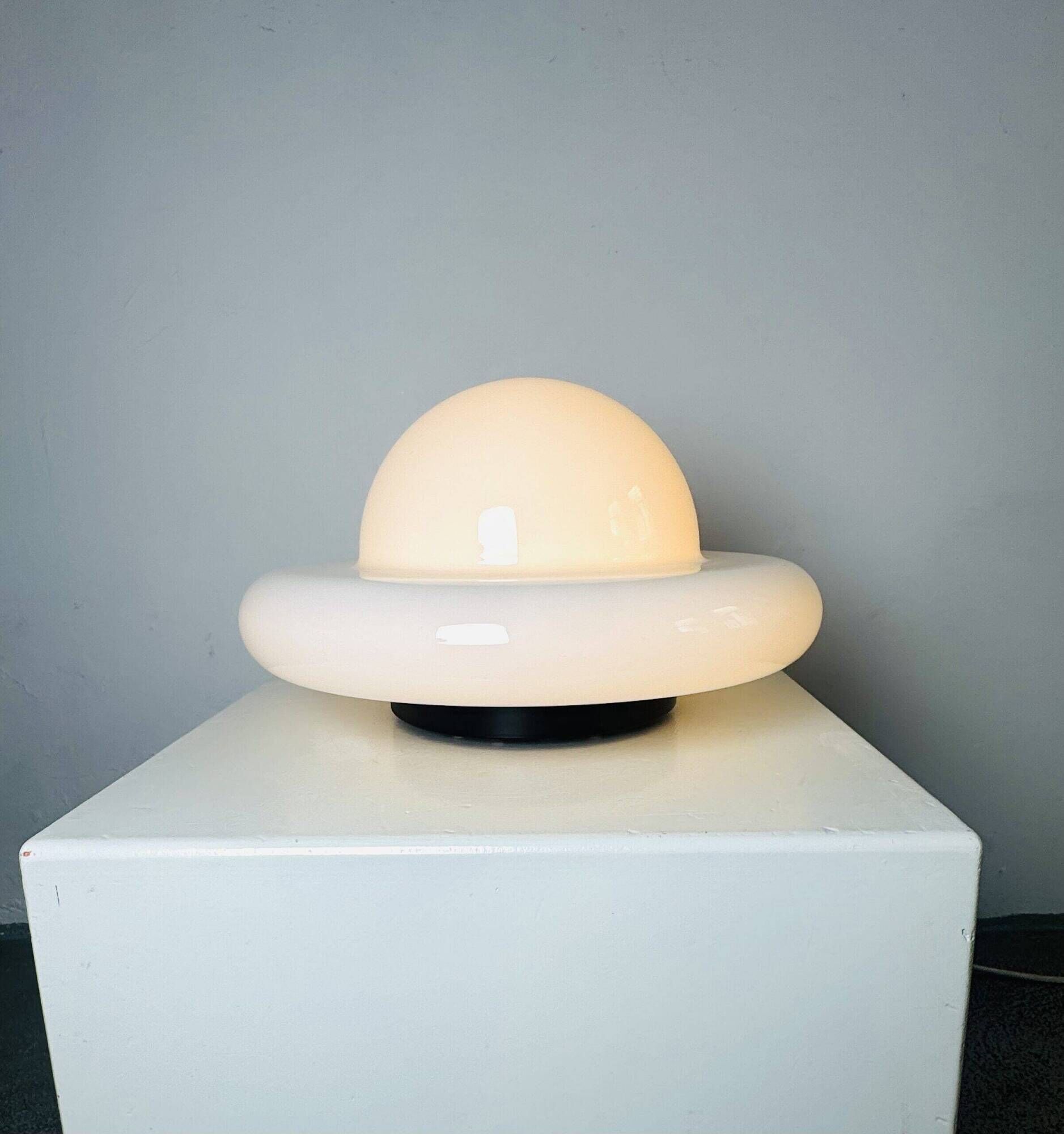 Sculptural Ufo Space Age Table Lamp In Opal Glass, Italy, 1970S