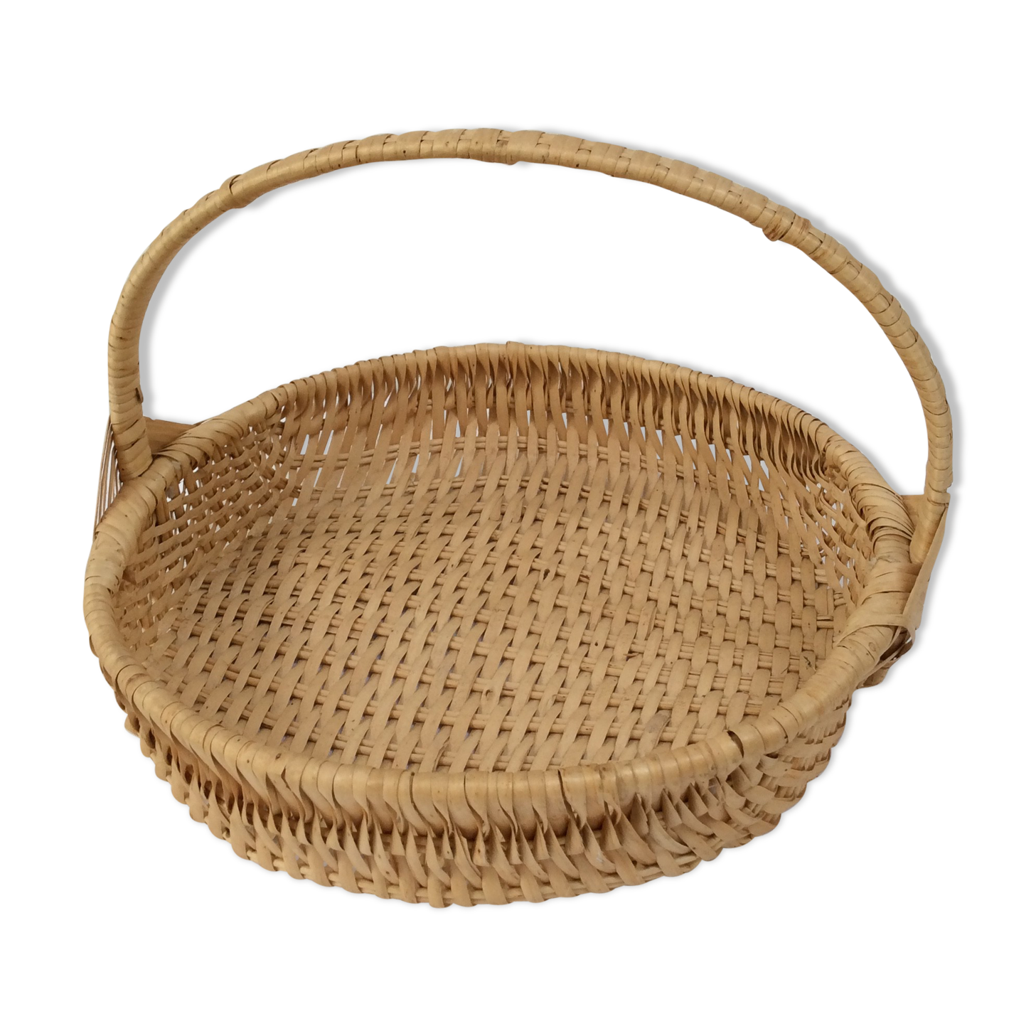 Round basket with loop wicker raffia 60s