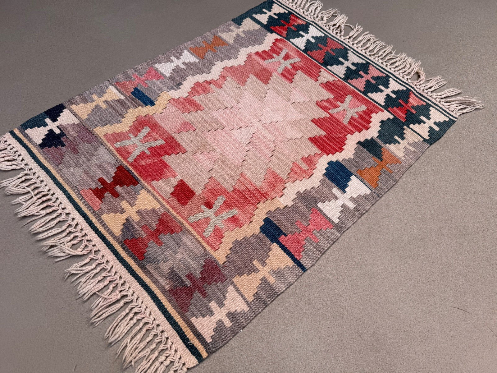 Vintage Turkish mini kilim 62x97 cm wool small kelim runner, shabby chic 2565