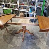 Extendable Round Table in Solid Oak – Classic Style &