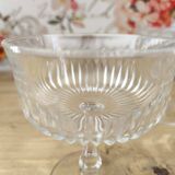 Set of 6 vintage champagne glasses in chiseled glass with flared drinking rim