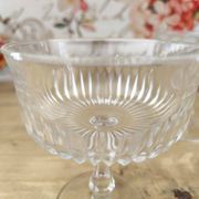 Set of 6 vintage champagne glasses in chiseled glass with flared drinking rim