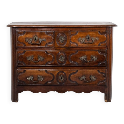 Commode parisienne à 5 tiroirs, en noyer massif, d’époque Louis XIV.
