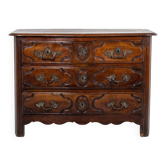 Commode parisienne à 5 tiroirs, en noyer massif, d’époque Louis XIV.