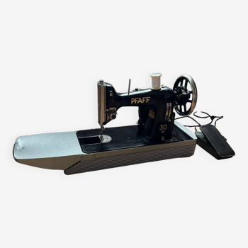 PFAFF 30 31 sewing machine