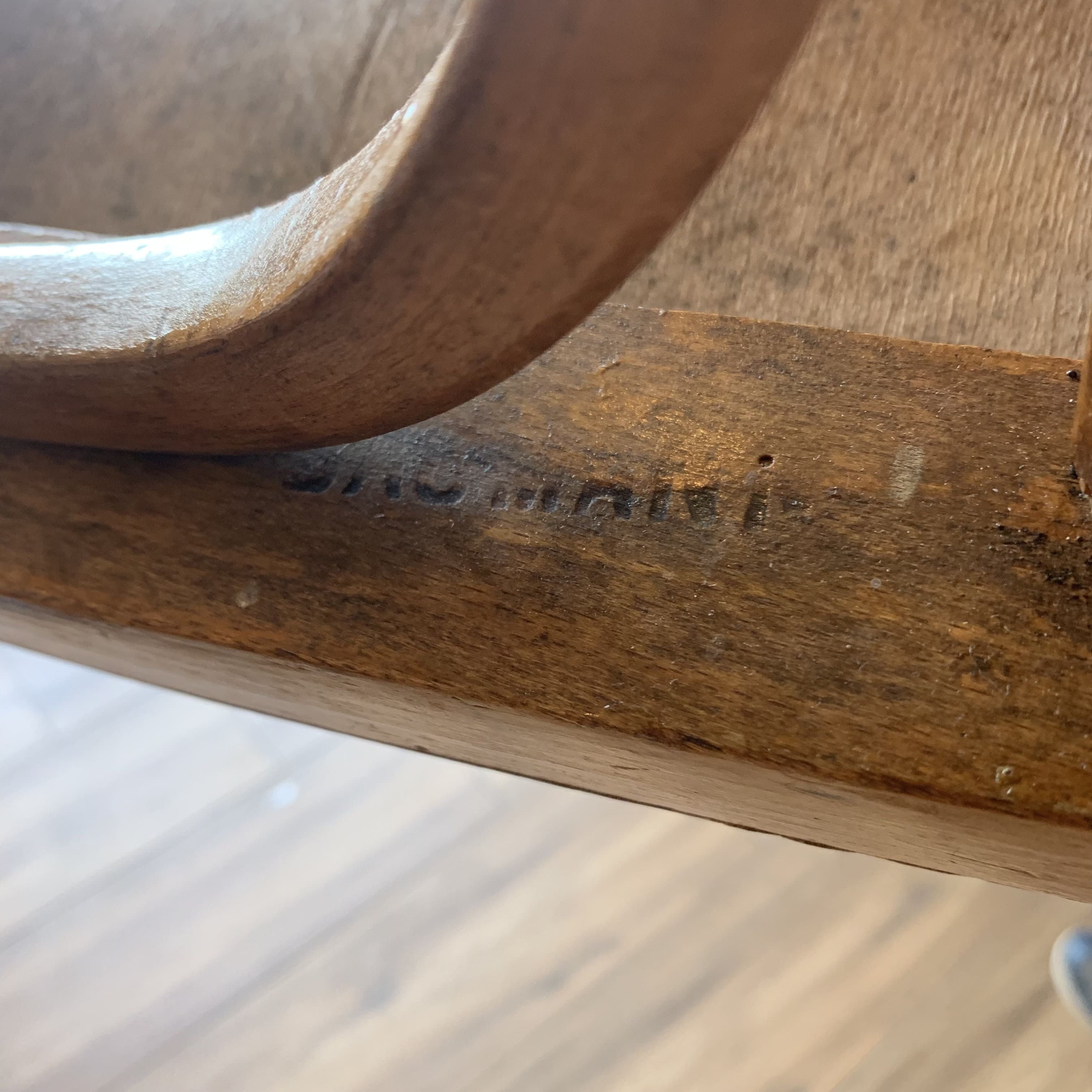 Pair of Baumann chairs n°19