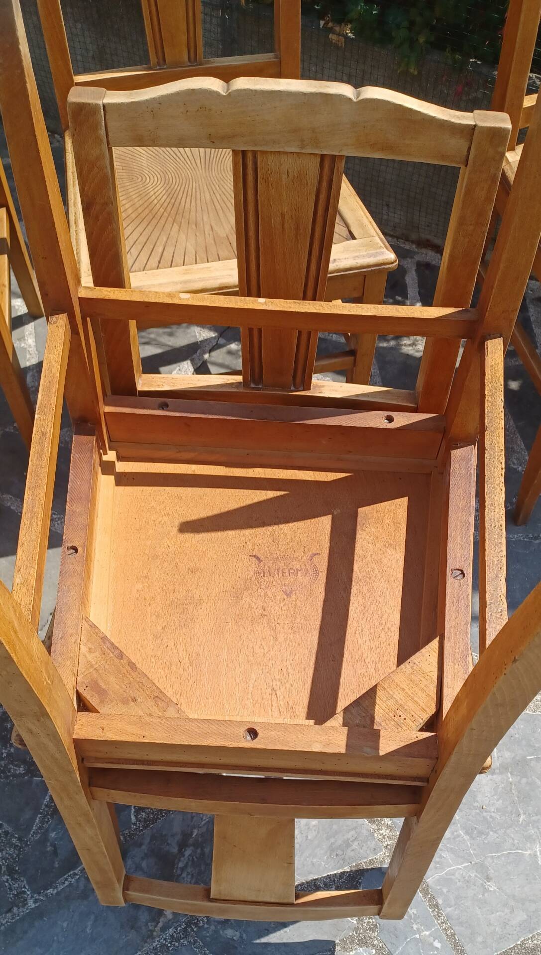 Set of 6 wooden chairs from the 1950s.