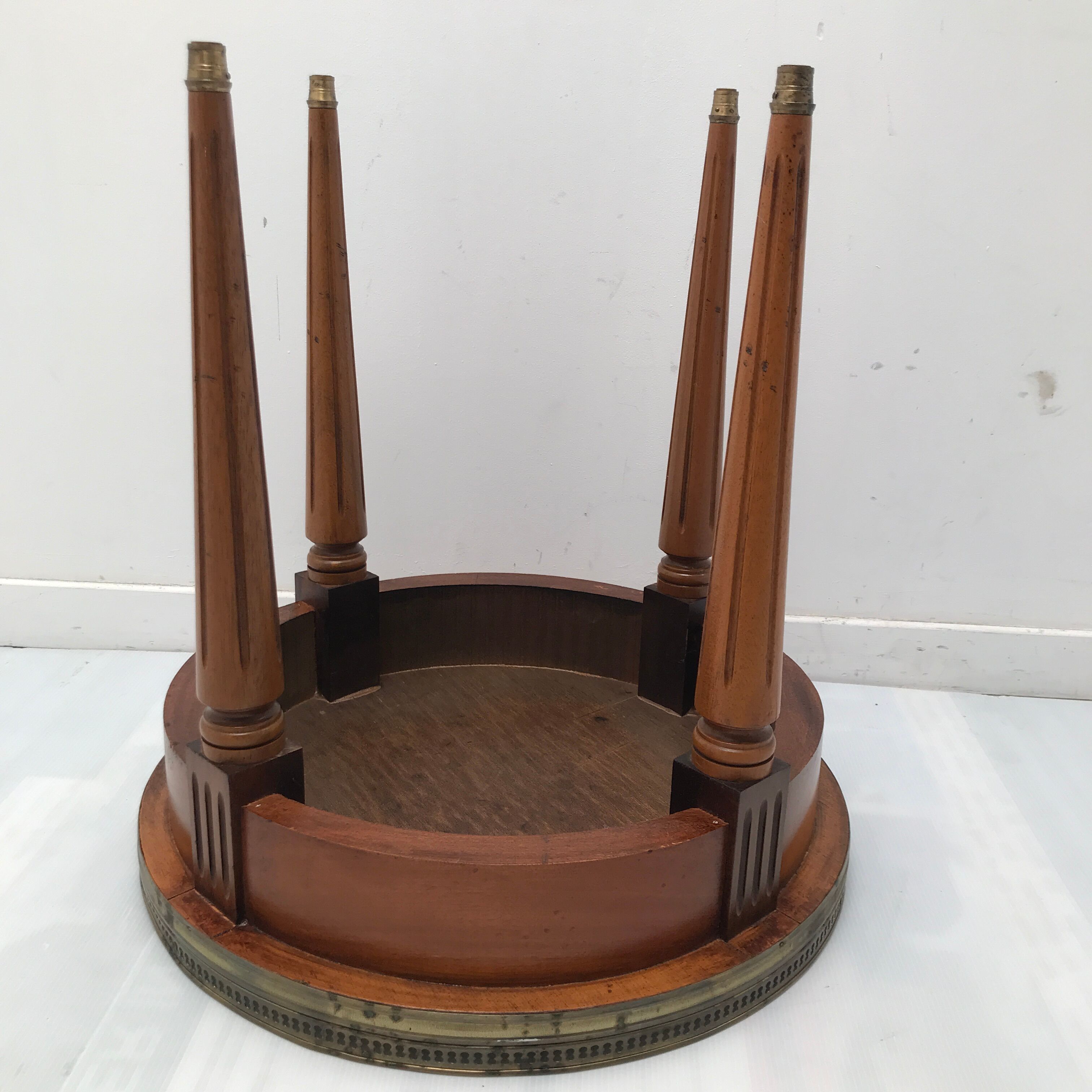 Coffee table -Guéridon "bouillotte" louis XVI style