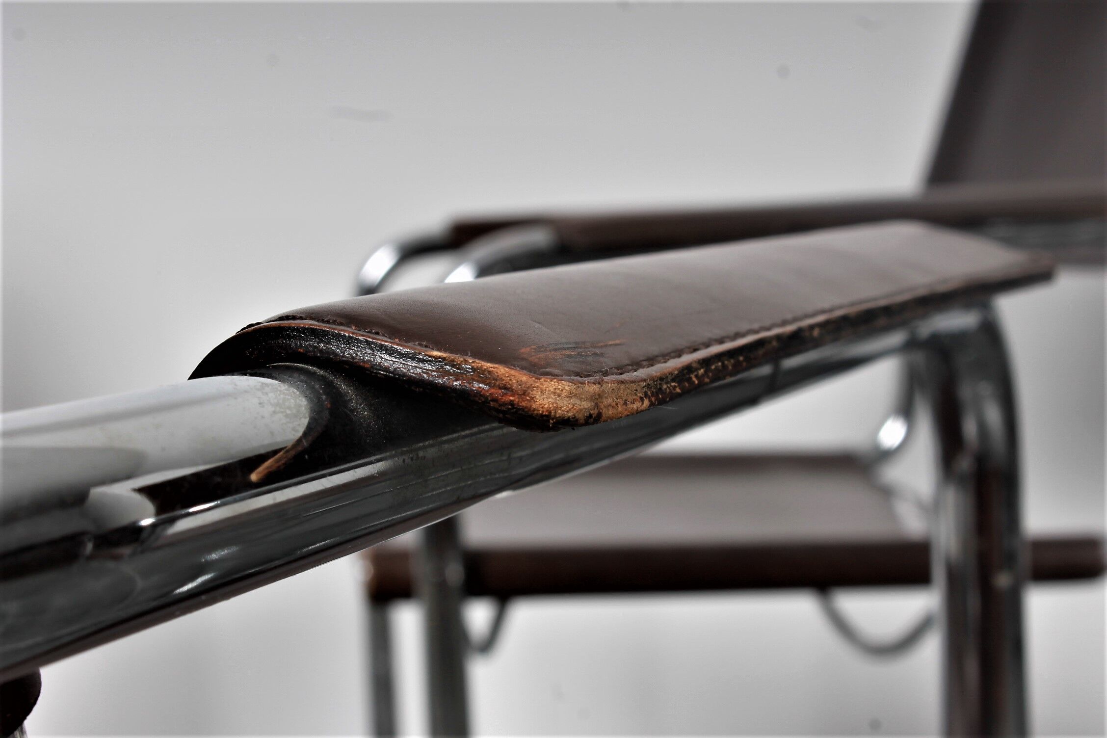 Set of 5 Cantilever MG5 chairs by Matteo Grassi in brown leather