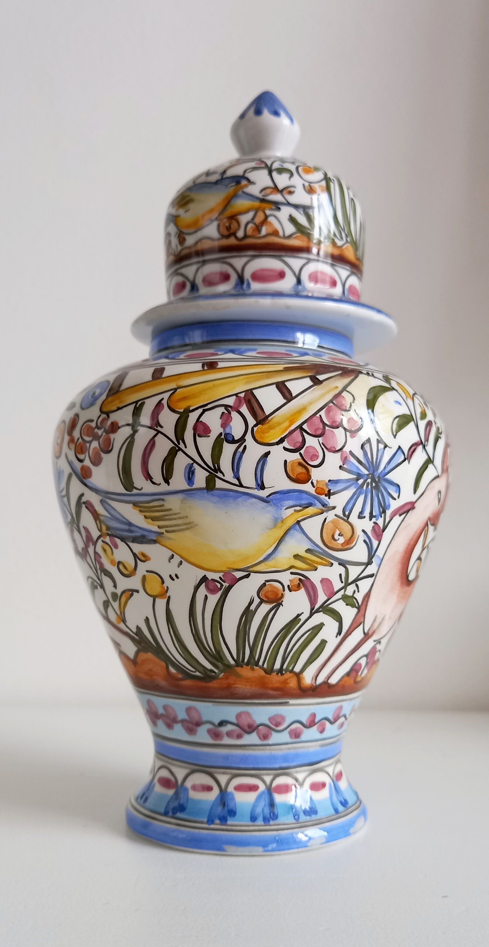 Earthenware pot