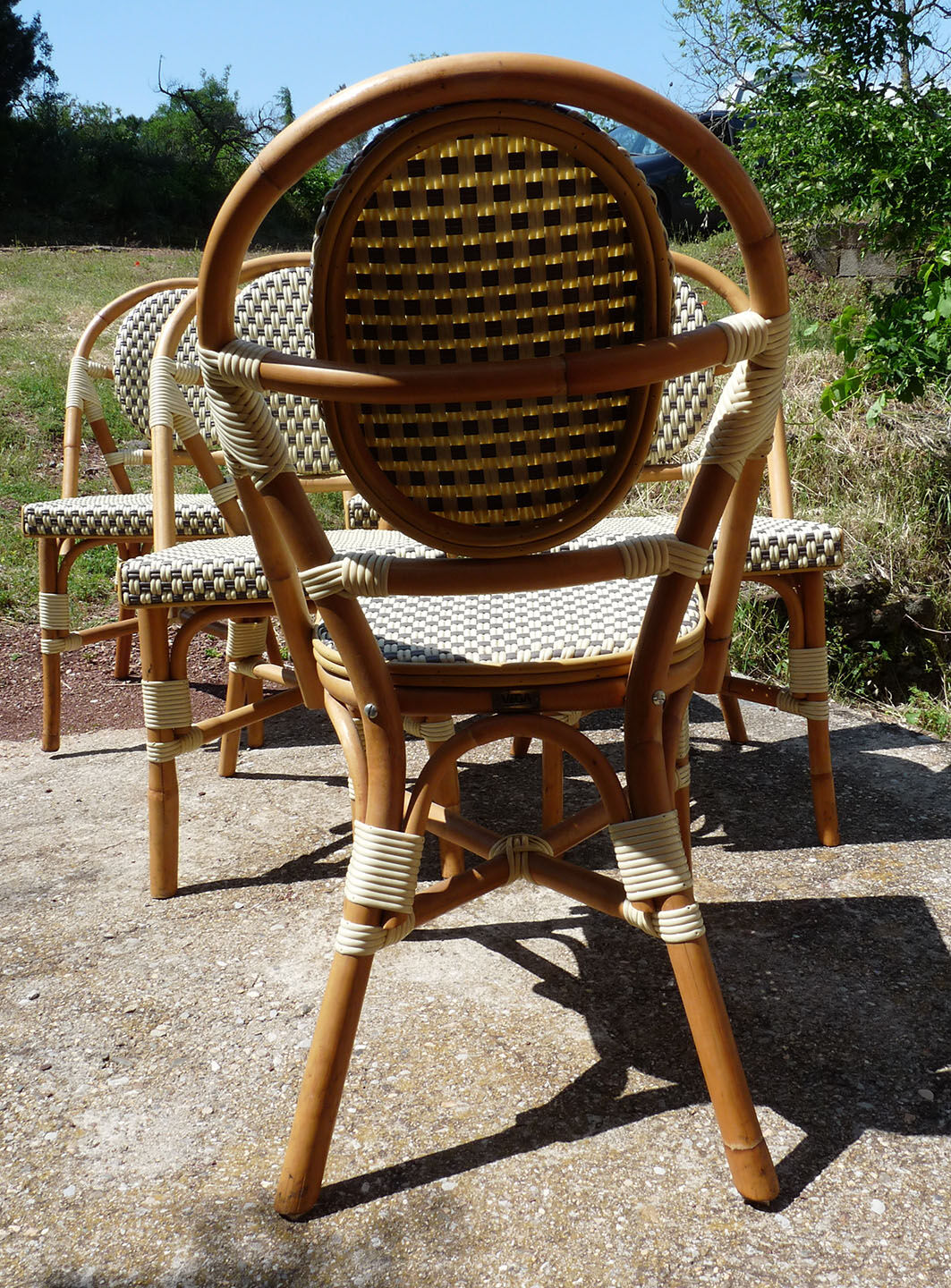 Chairs of terrace bistro type parisien in rattan et scoubidou