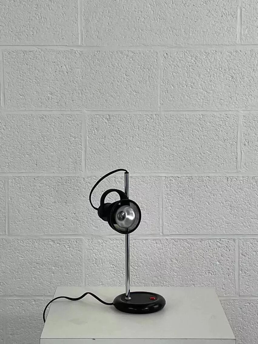 Articulated desk lamp from the 70s-80s.