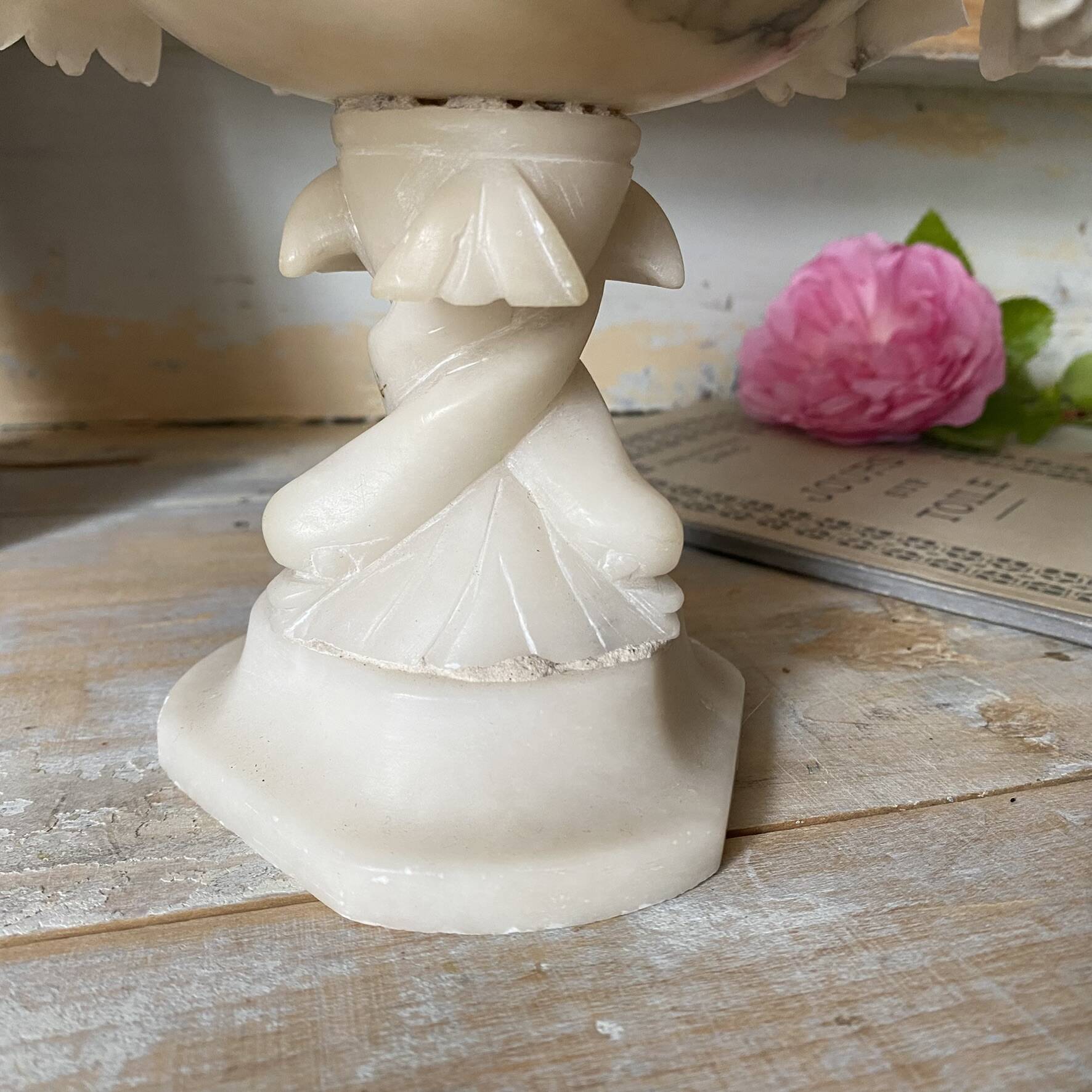 Coupe ancienne sur pied en albâtre , marbre  XIXe siècle