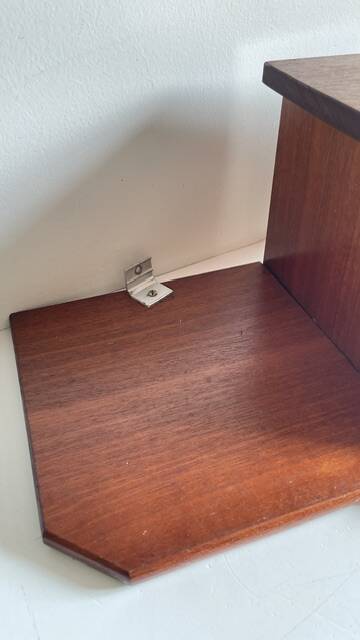 Scandinavian Wall Nightstand