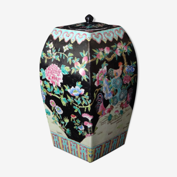 Vase pot couvert famille noire décor floral et coq Chine 34cm porcelaine Vers 1900