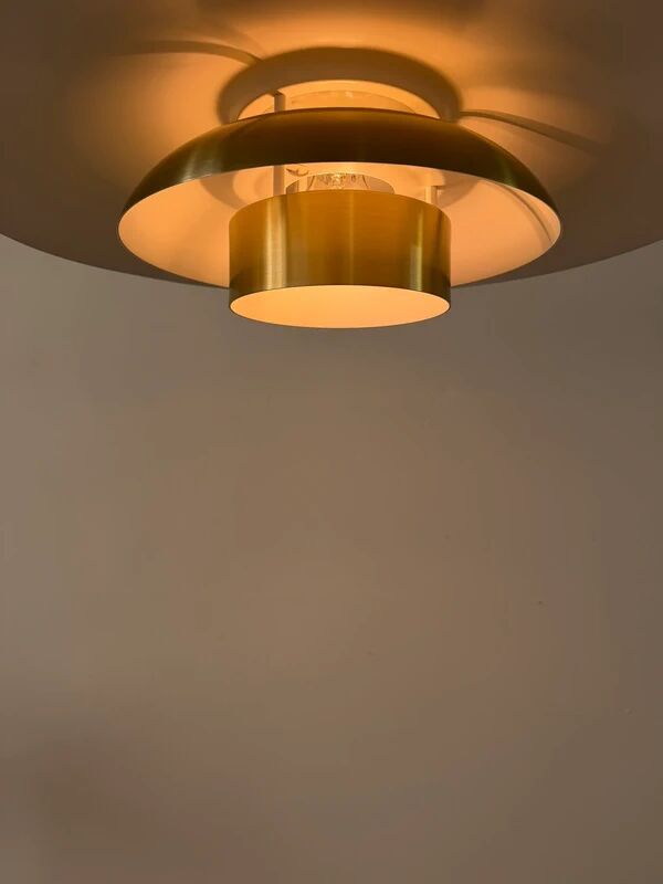 Vintage Frandsen 3012 in brass - Danish design lamp