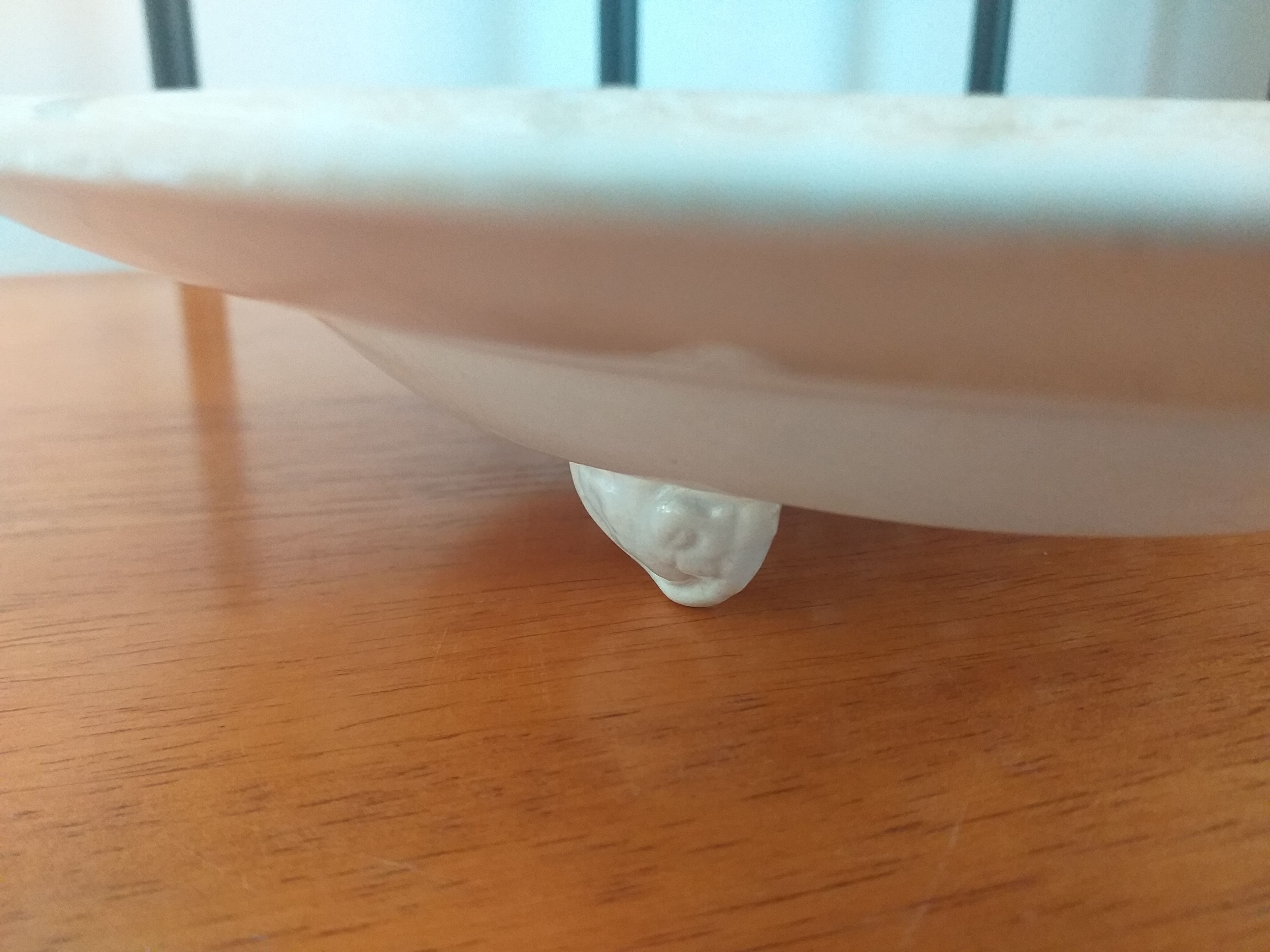 Porcelain asparagus plate/drainer
