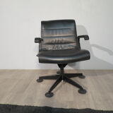 Sapper armchair edited by Knoll