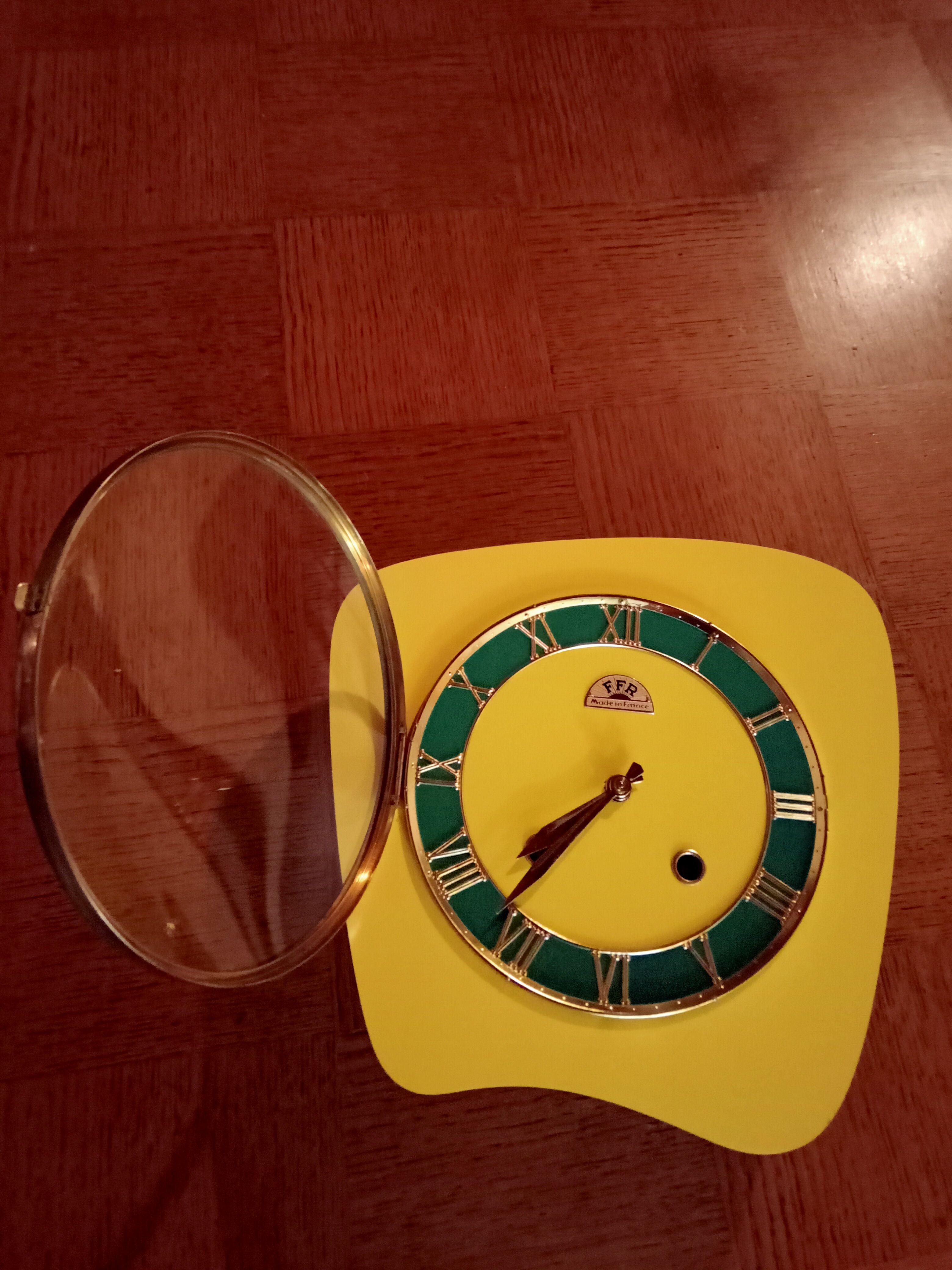 Vintage formica pendulum