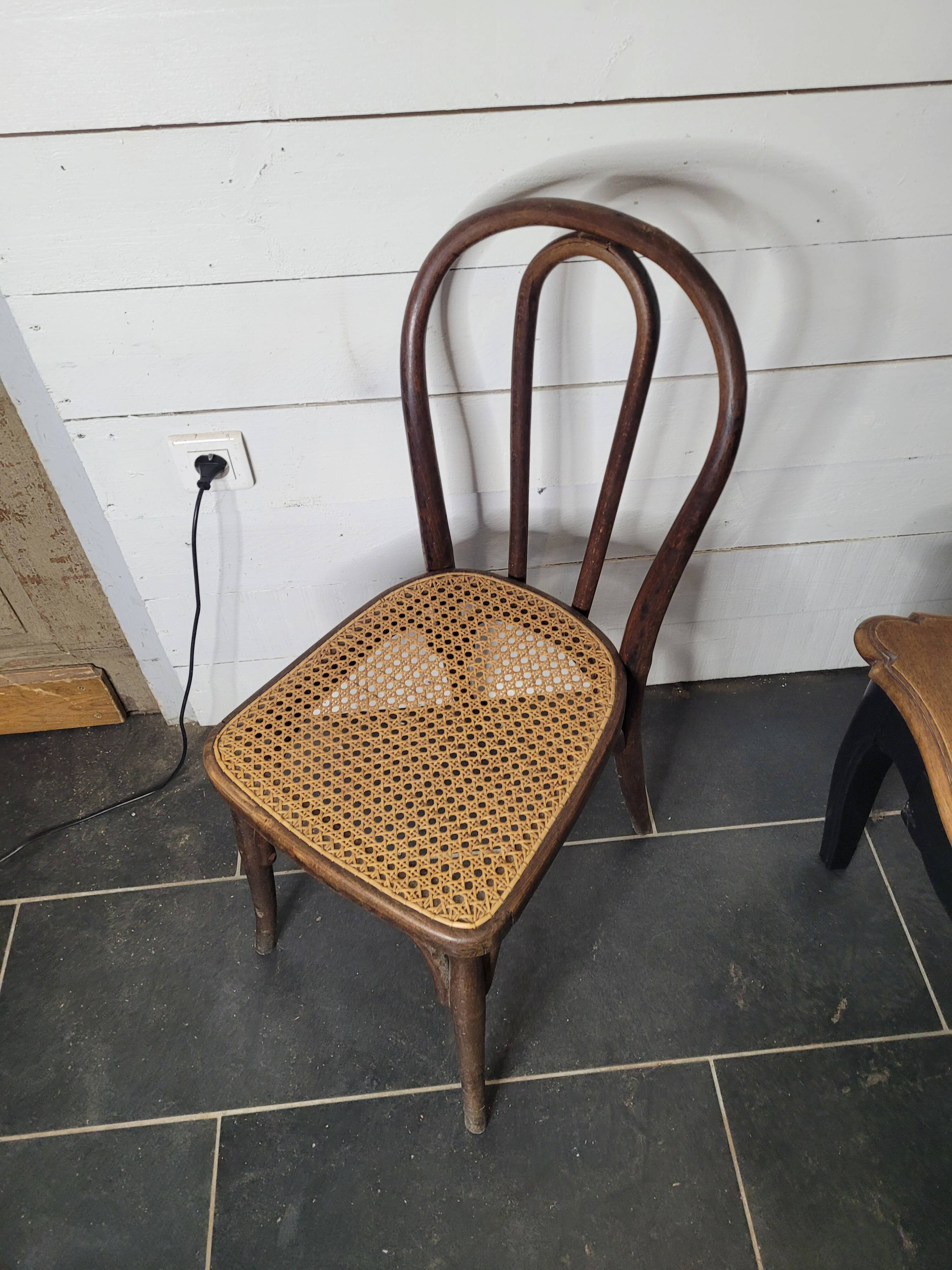 Bentwood bistro chair