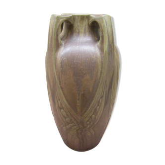 Denbac sandstone vase