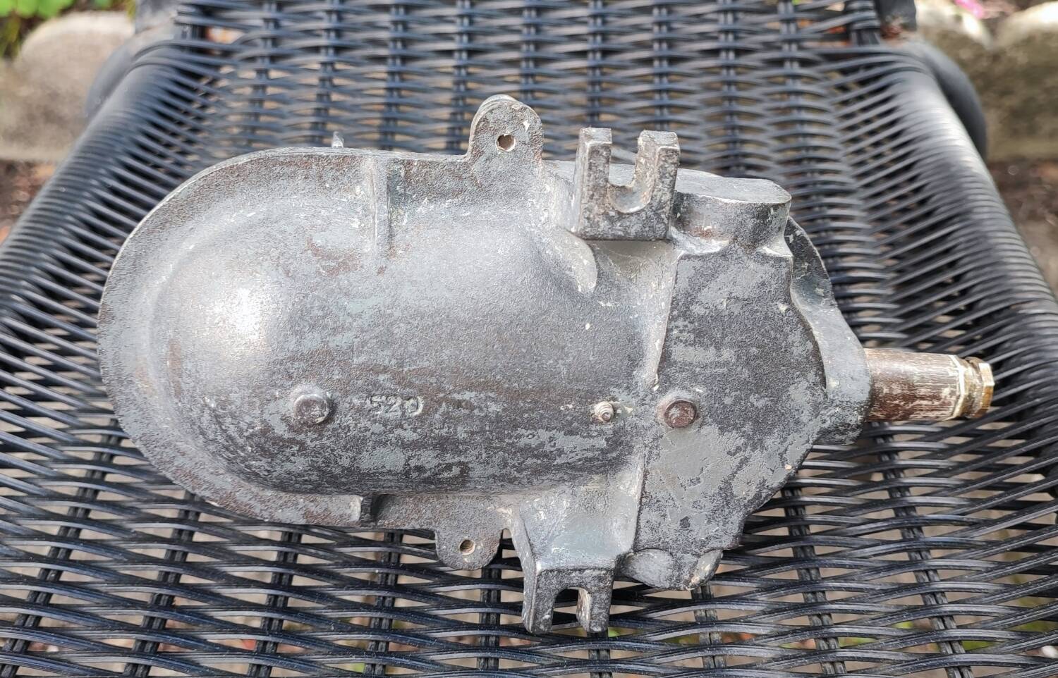 Industrial cast iron and glass wall light Bloc