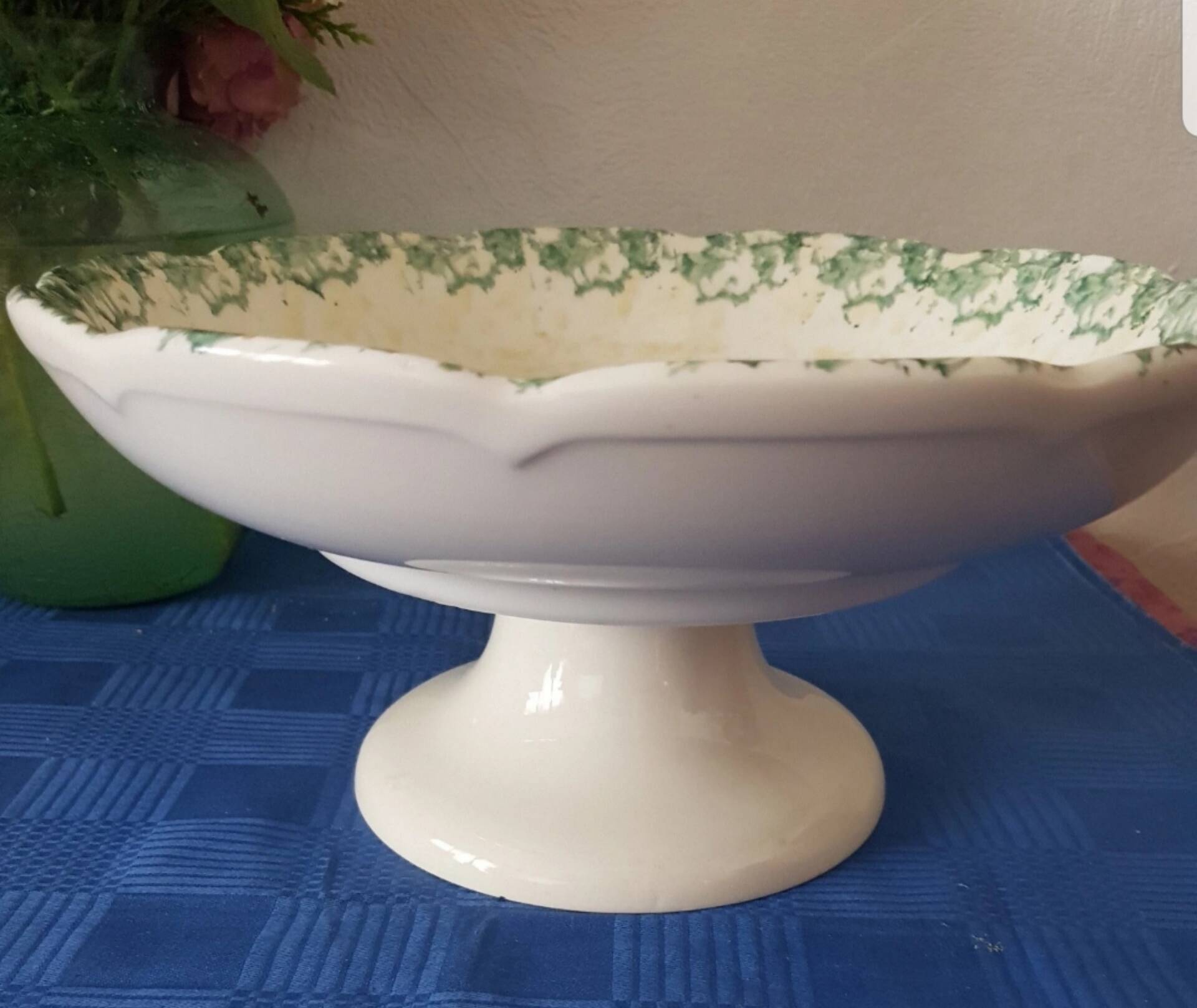 Grande coupe a fruits sur pied