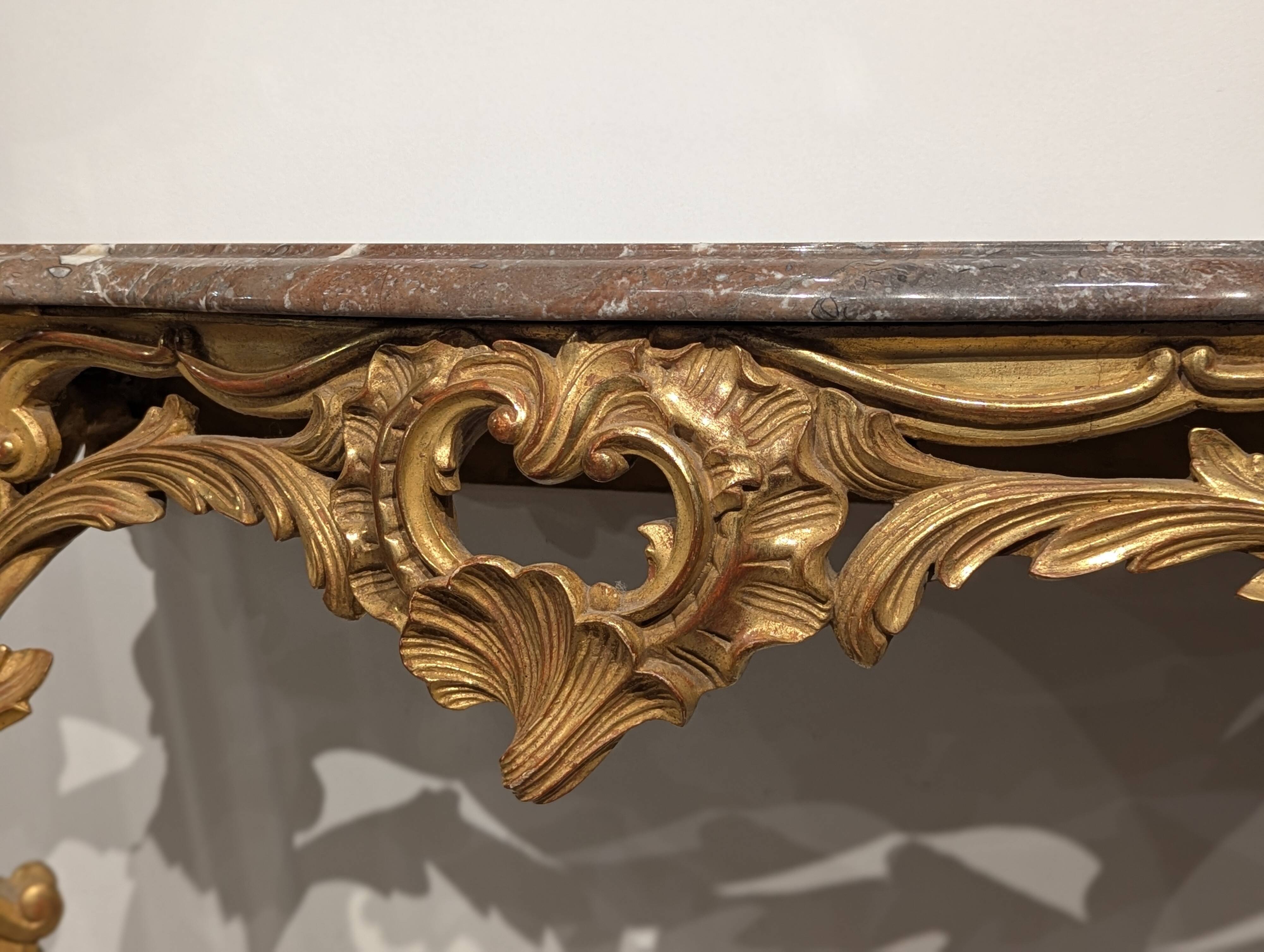 Console Louis XV en bois doré