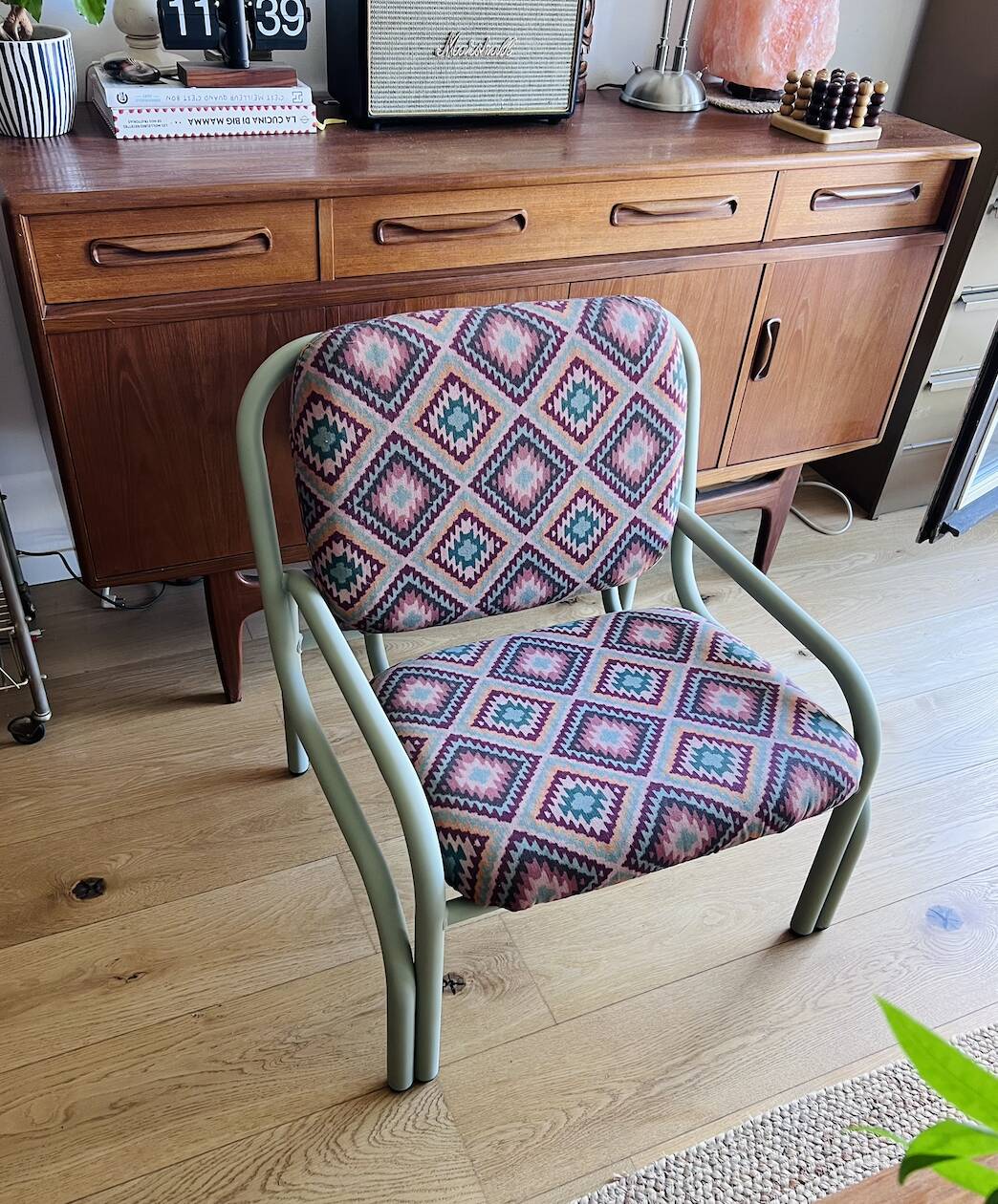 (Lot) 2 Italian armchairs from the 80s (restored)