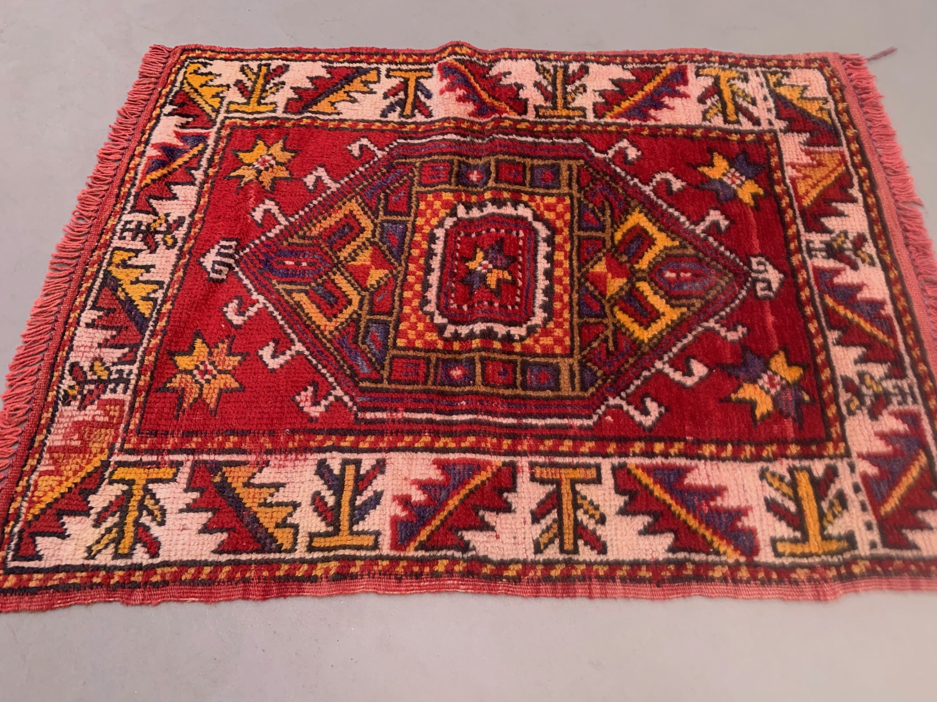 Vintage western turkish rug oriental 100x74 cm, red