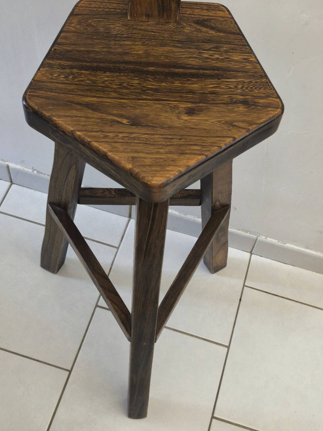 Aranjou high stool bar chair