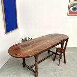 Grande table ancienne ovale en chêne massif – Circa 1900