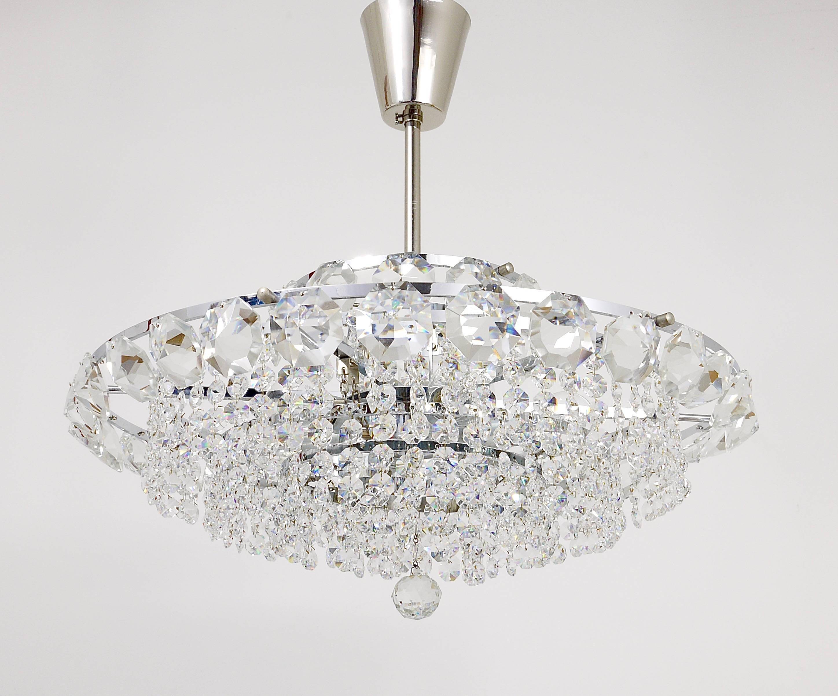 Diamond-cut faceted glass chandelier Bakalowits Vienna, Austria, 1950s