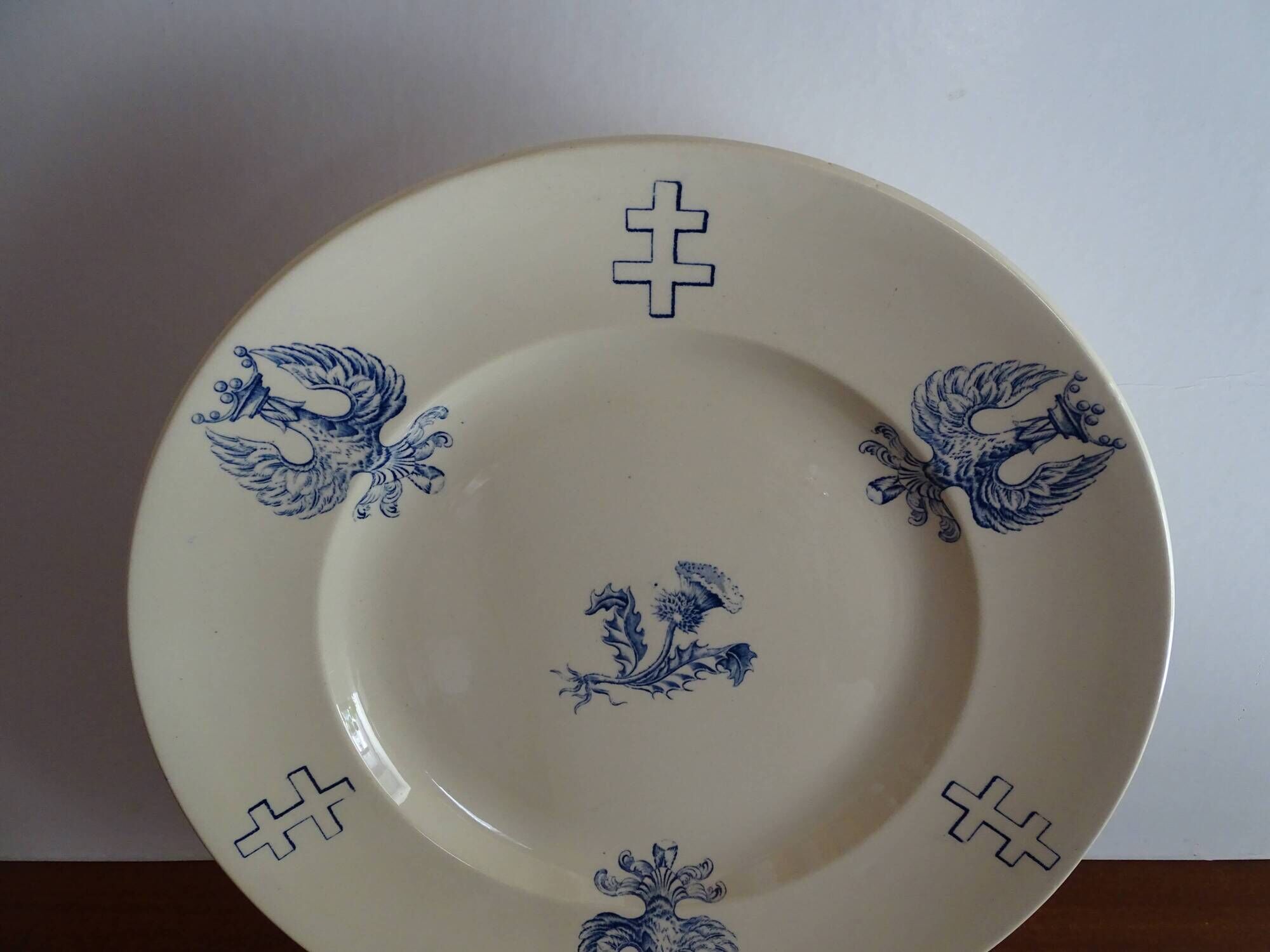Round earthenware dish KG Lunéville - Lorraine Cross - Empress service Ø 32.5 cm
