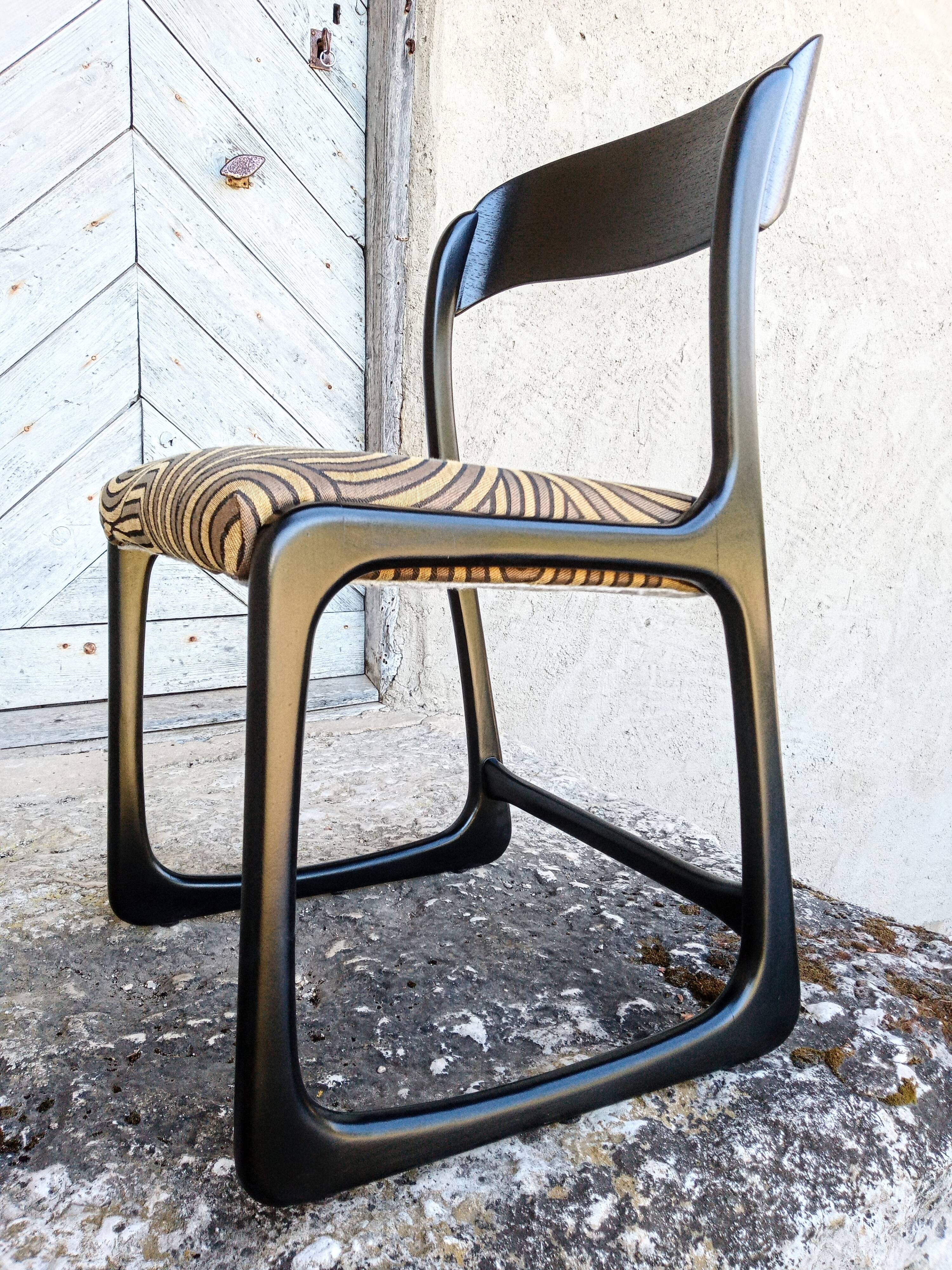 Set of four Baumann Bémole chairs "sled"
