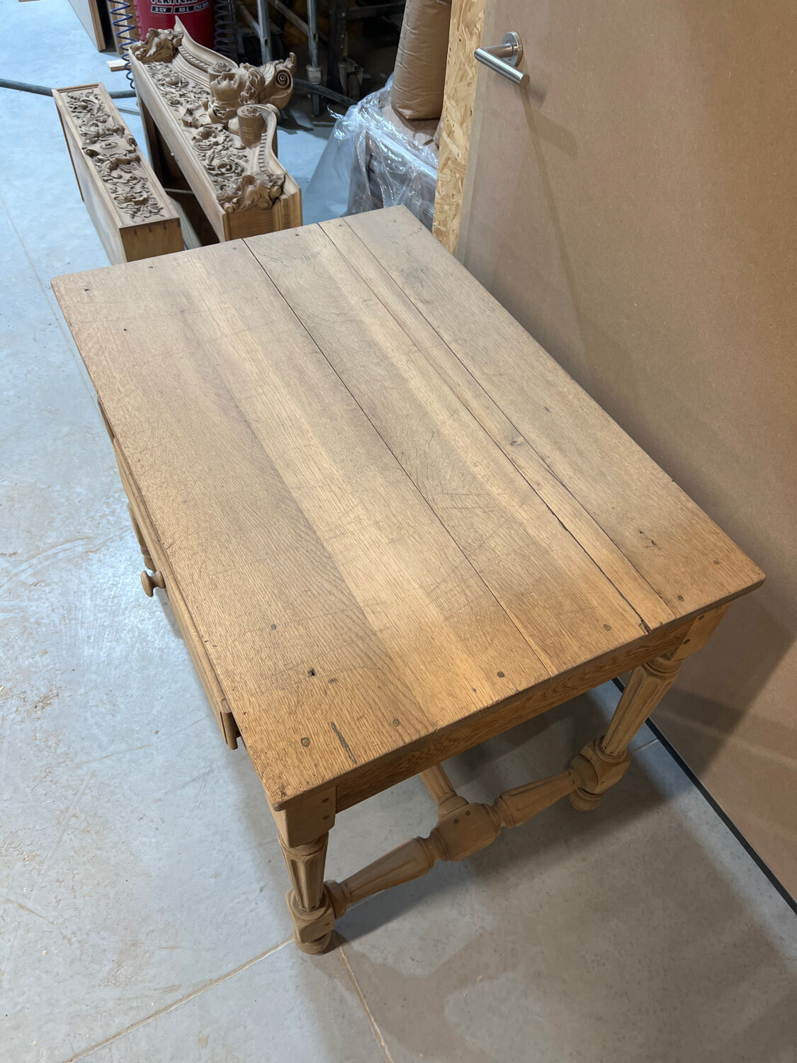 Farm table