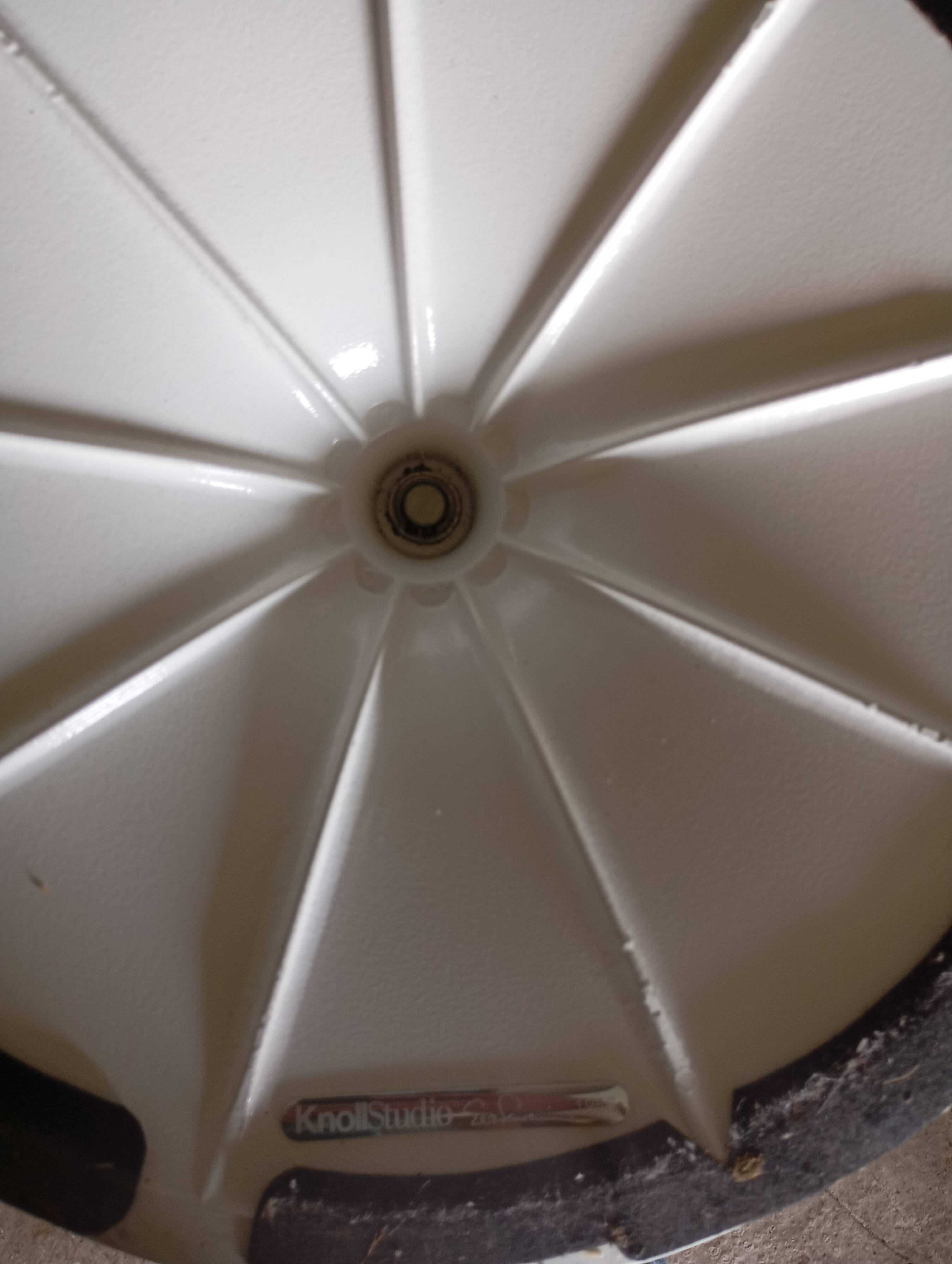 Tulip chairs signed Saarinen for Knollstudio 1956