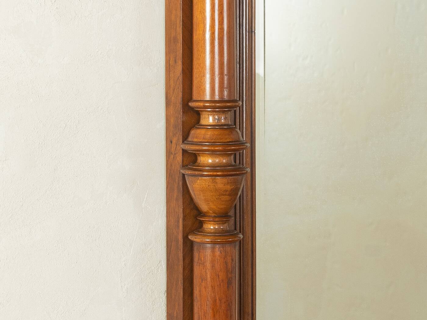 Classic standing mirror from the Gründerzeit period around 1880