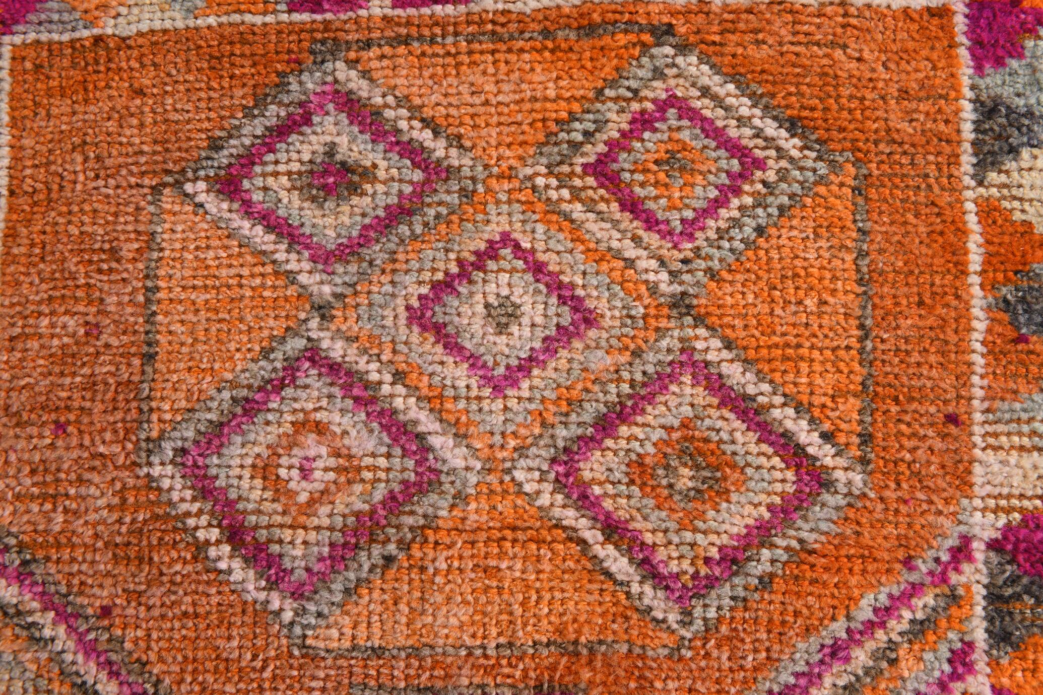 Tapis Kilim Vintage Orange et Rose, Motifs Géométriques, 77x326 Cm