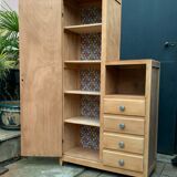 Armoire parisienne asymétrique bois brut 1950