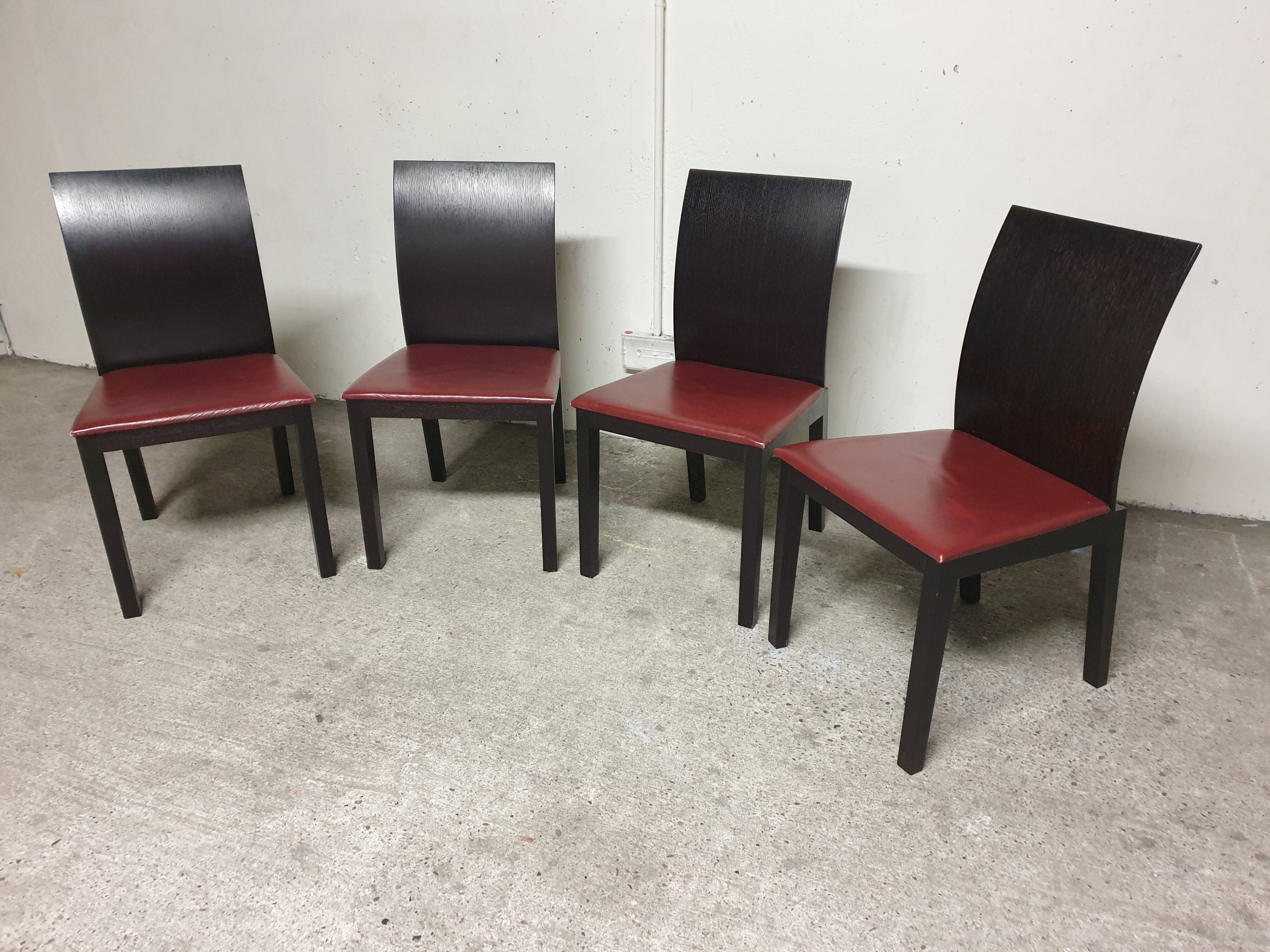 Set de 4 chaises design italien vintage 2000
