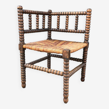 Beaded turned wood corner chair