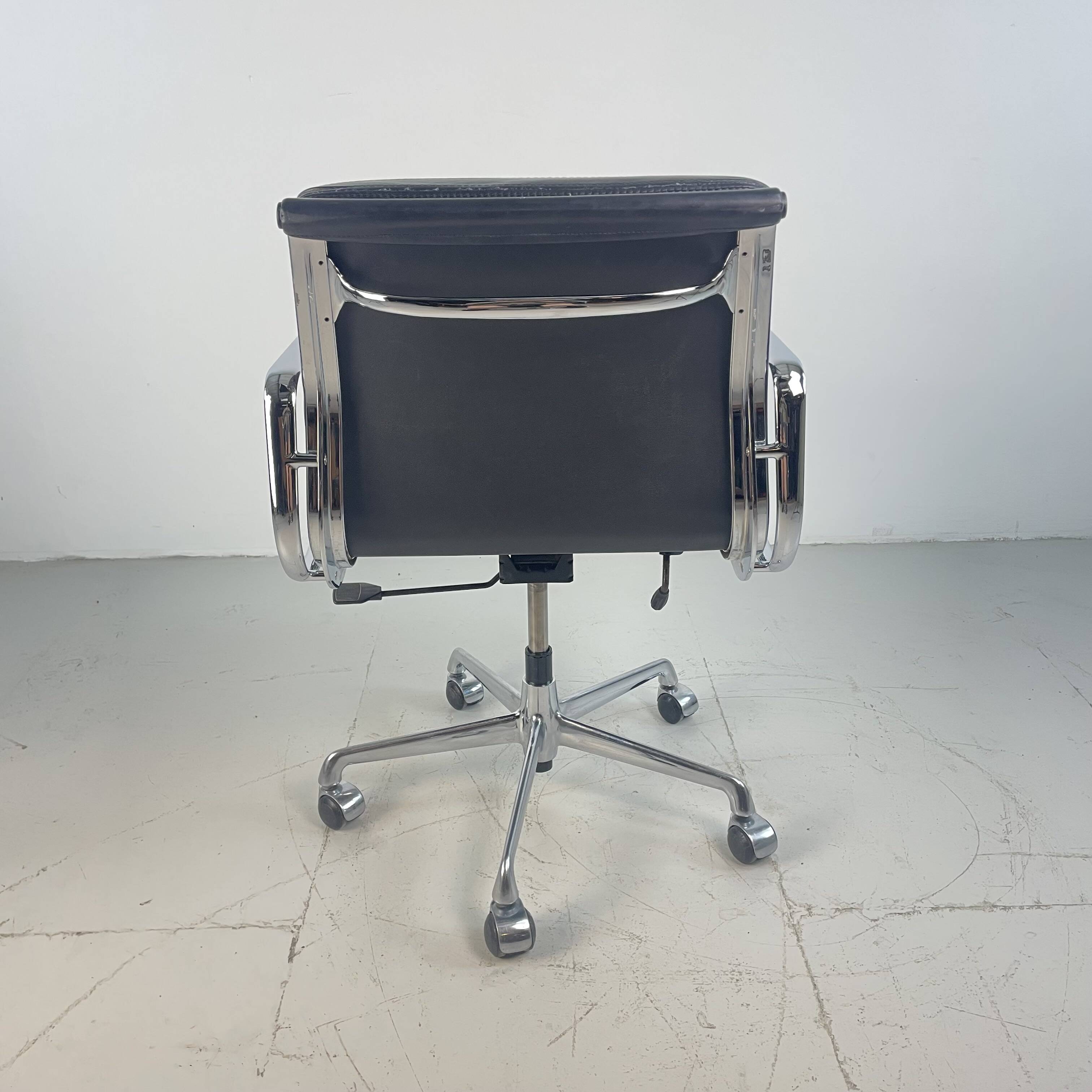 Eames ICF for Herman Miller black leather Soft Pad height adjustable Group chair