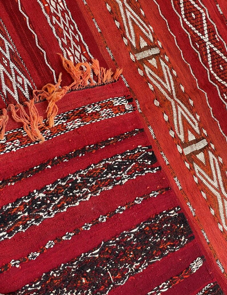 Old Zemmouri Kilim, Faltwoven Berber Rug, Handmade Moroccan Carper, Home Decor