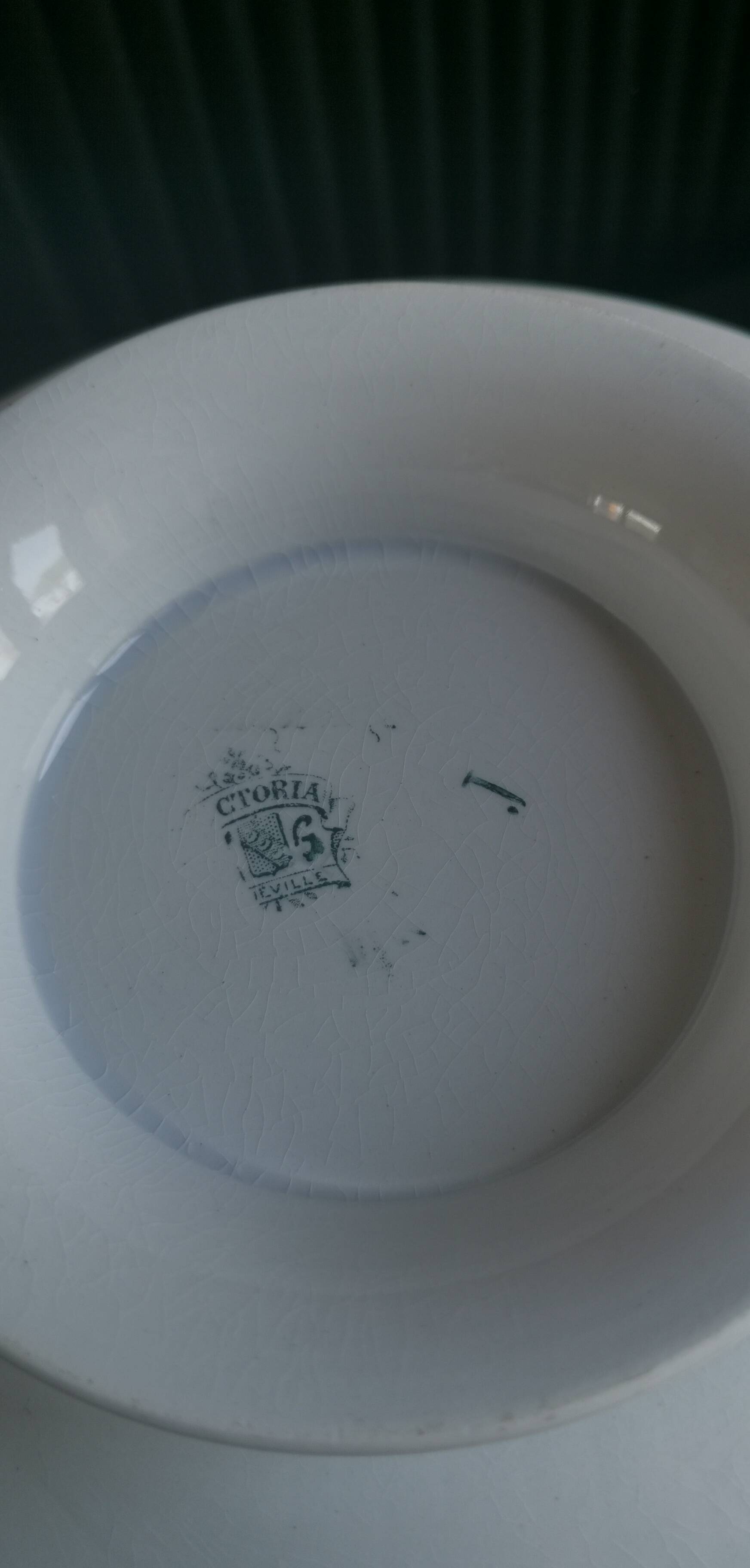 Compotier on foot signed Lunéville KG "Victoria