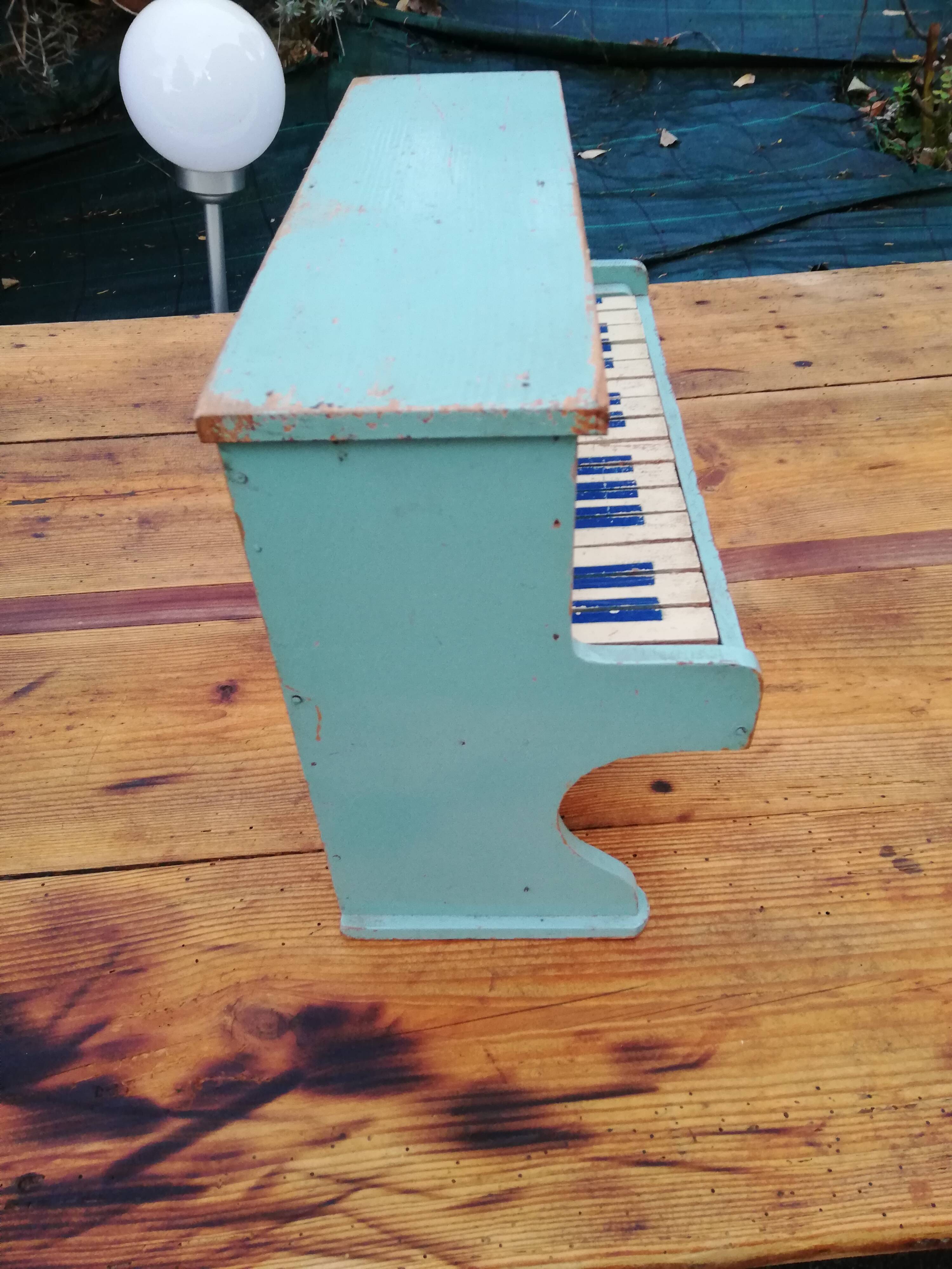 Znfant Piano