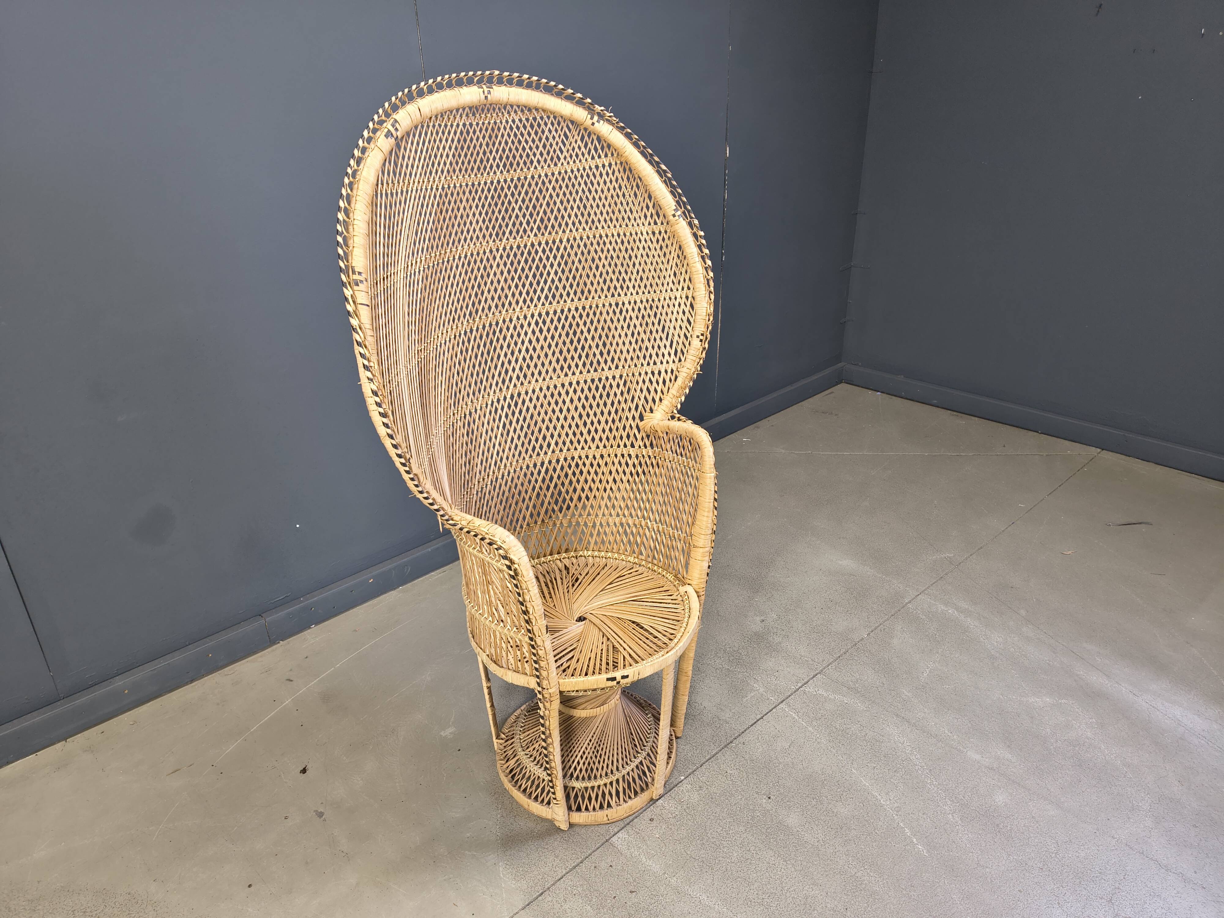 Vintage wicker peacock chair, 1970s