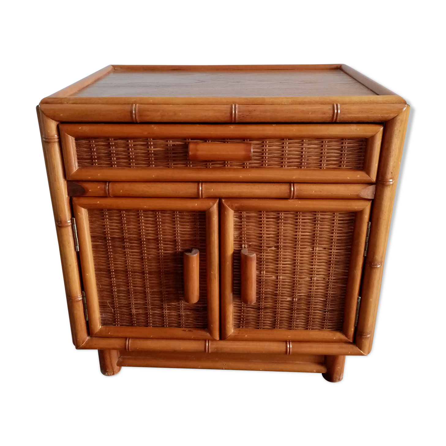Bamboo and rattan auxiliary furniture