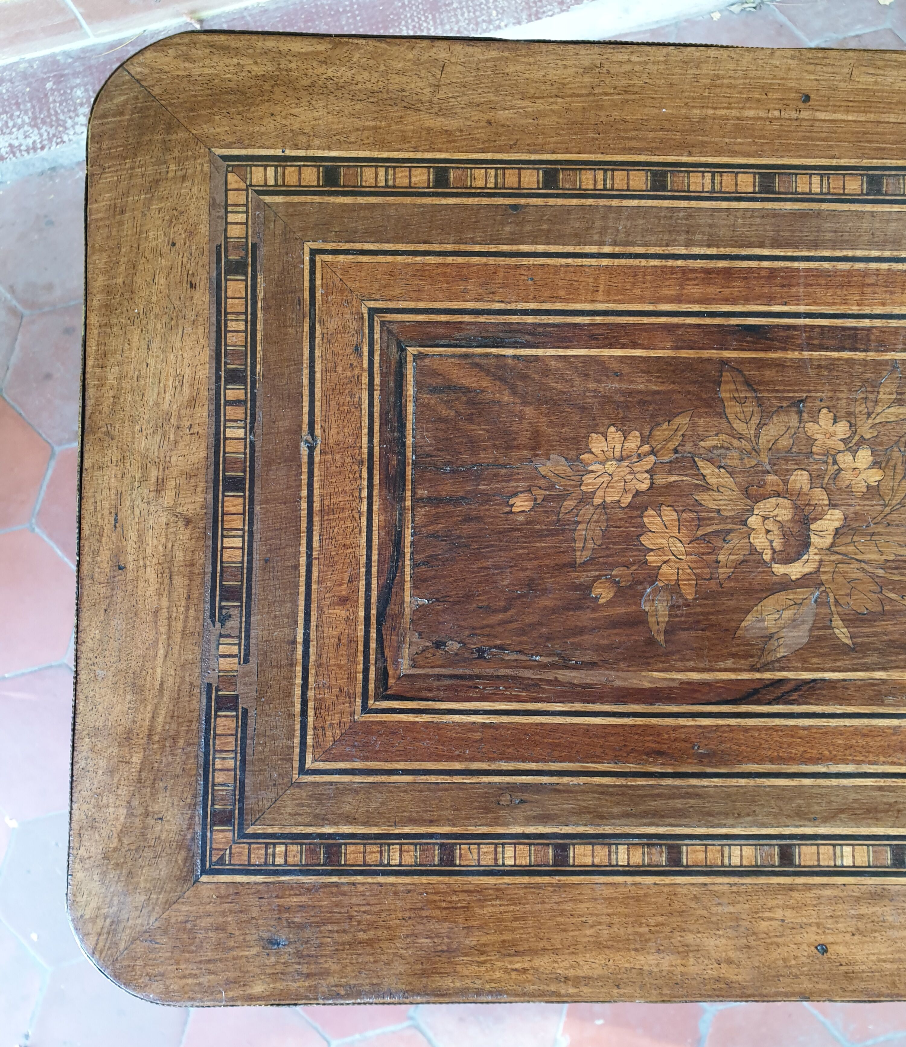 Table marked Napoleon III